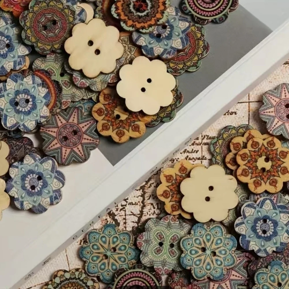 🍒NEW 50 PIECE WOODEN BUTTONS - Picture 7 of 7